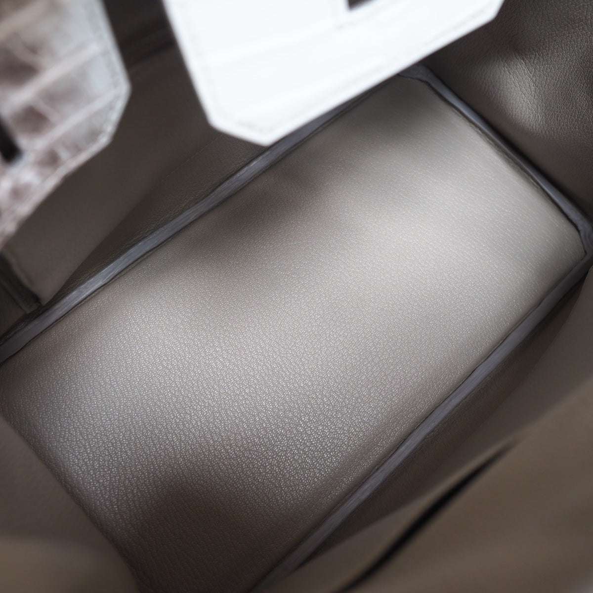 Hermes Birkin 30cm 8D/喜马拉雅灰/Himalaya grey Crocodile leather Palladium hardware
