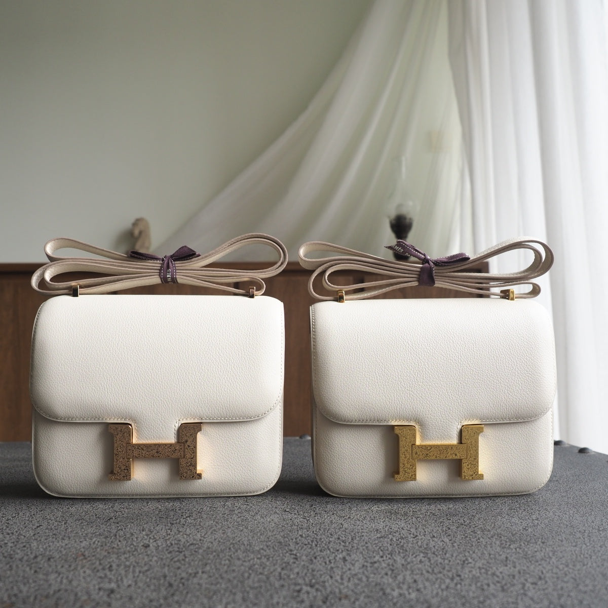 Hermes Constance 19cm 10/奶昔白/Craie Evercolor leather Gold hardware