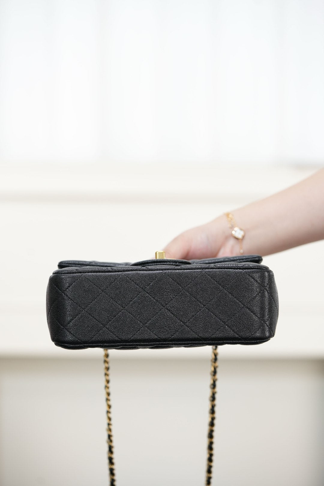 Chanel 2021𝗦𝘀手柄CF Mini 水洗胎牛黑金