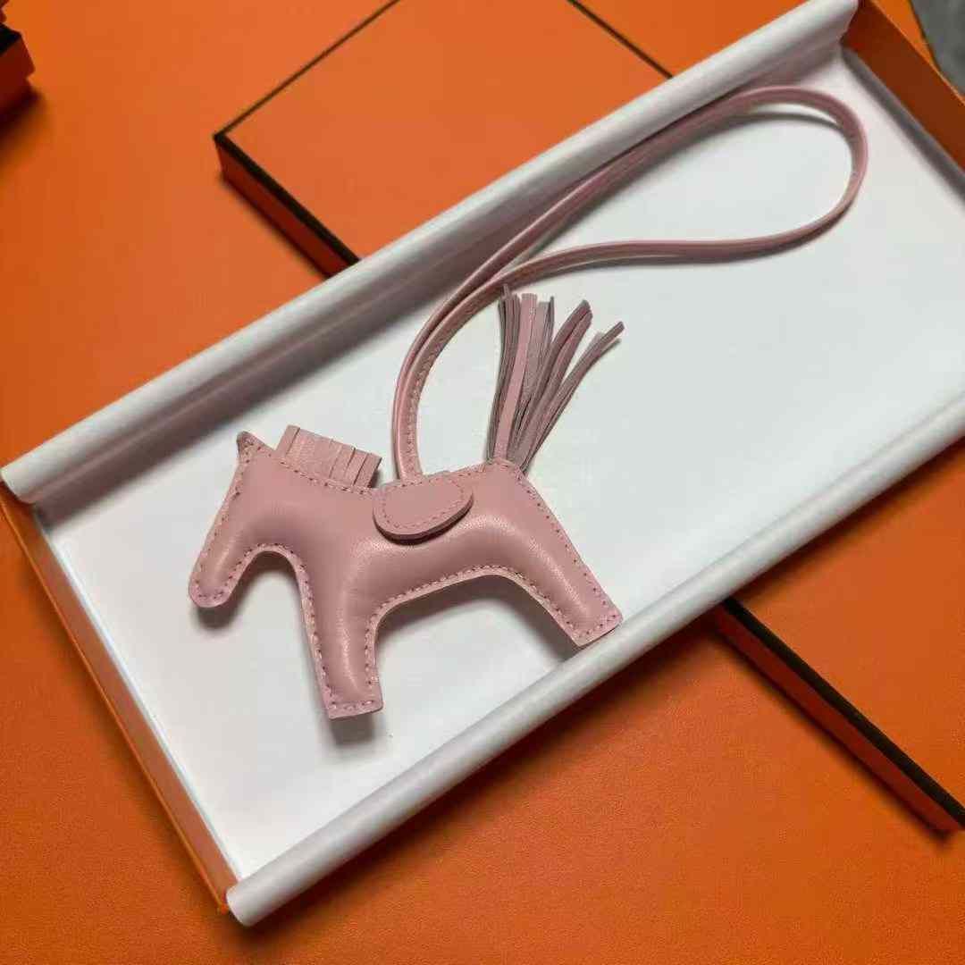 Hermes Rodeo and RodeoPegase a lot of colours and styles to choose from