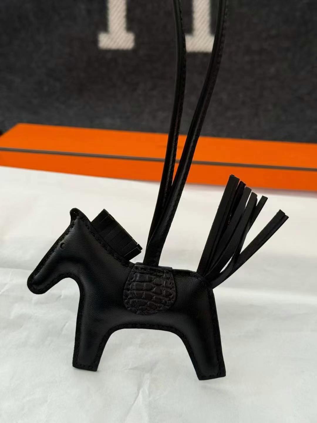 Hermes Rodeo and RodeoPegase a lot of colours and styles to choose from