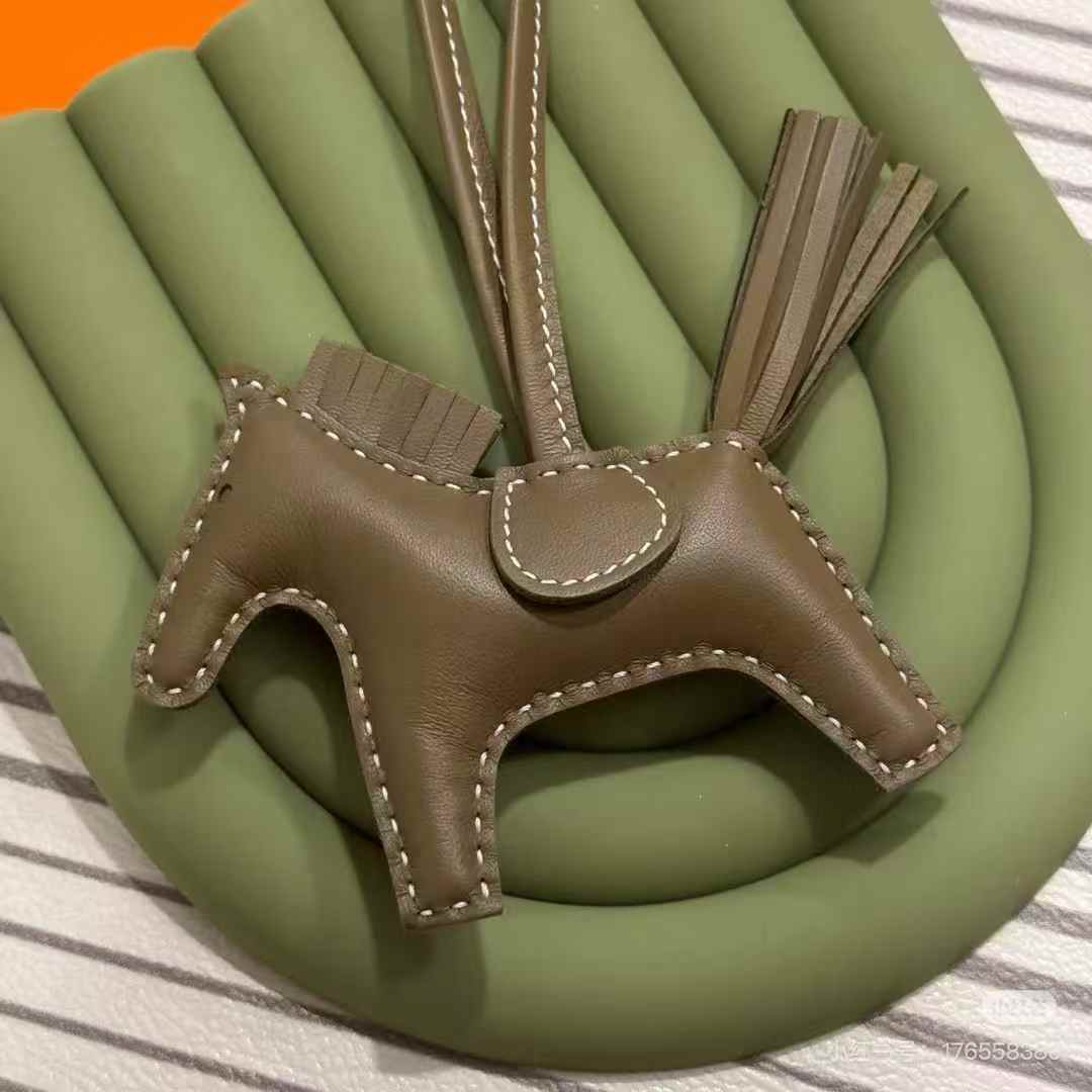 Hermes Rodeo and RodeoPegase a lot of colours and styles to choose from