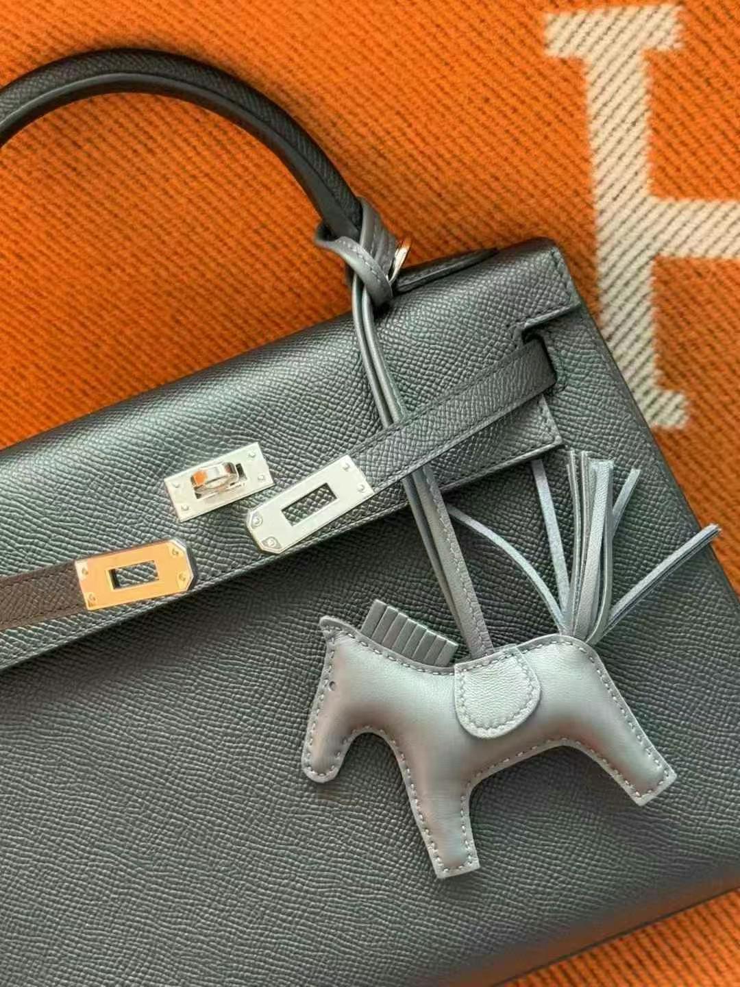 Hermes Rodeo and RodeoPegase a lot of colours and styles to choose from