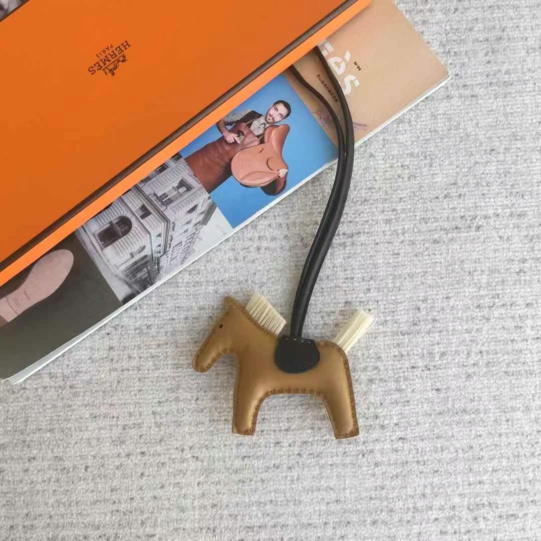 Hermes Rodeo and RodeoPegase a lot of colours and styles to choose from