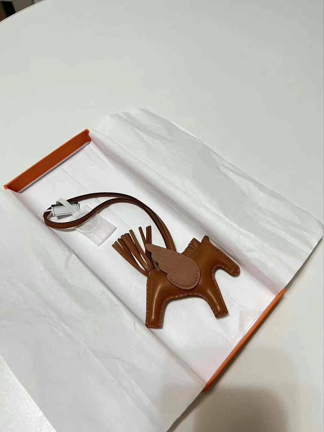 Hermes Rodeo and RodeoPegase a lot of colours and styles to choose from