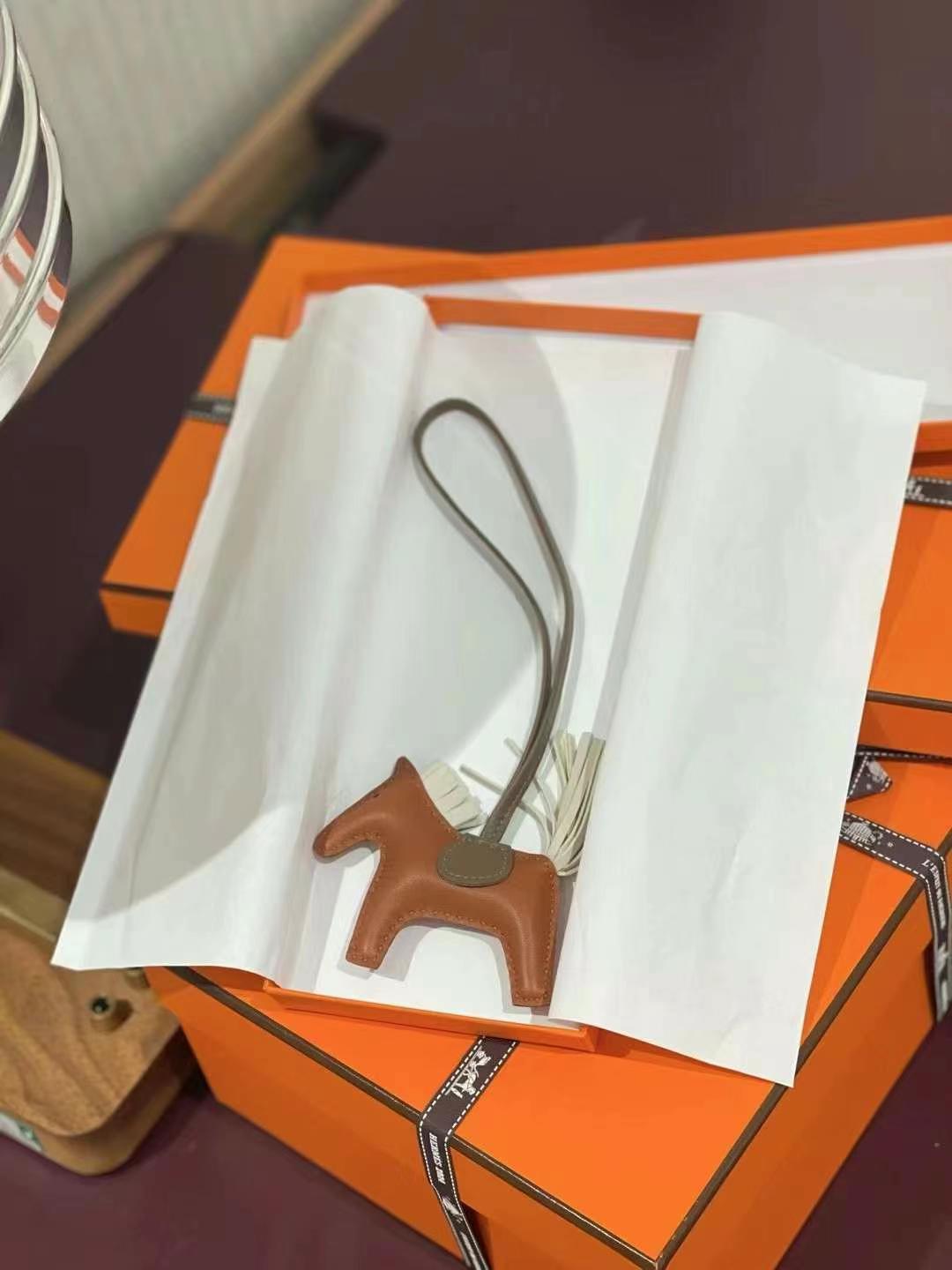 Hermes Rodeo and RodeoPegase a lot of colours and styles to choose from