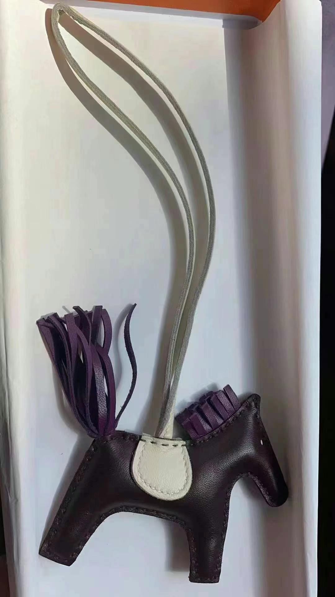 Hermes Rodeo and RodeoPegase a lot of colours and styles to choose from