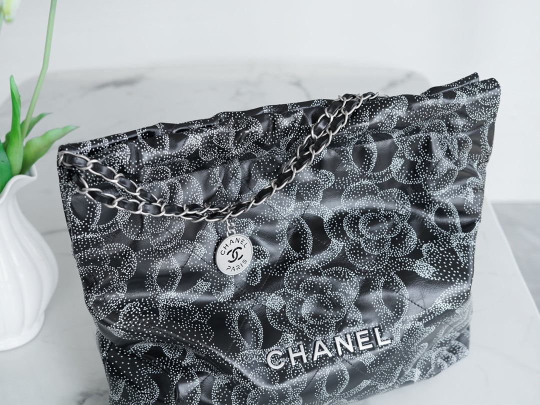 𝗖𝗛𝗔𝗡𝗘𝗟 𝟮𝟯𝗸 秋冬山茶花22bag 正品尾皮中号