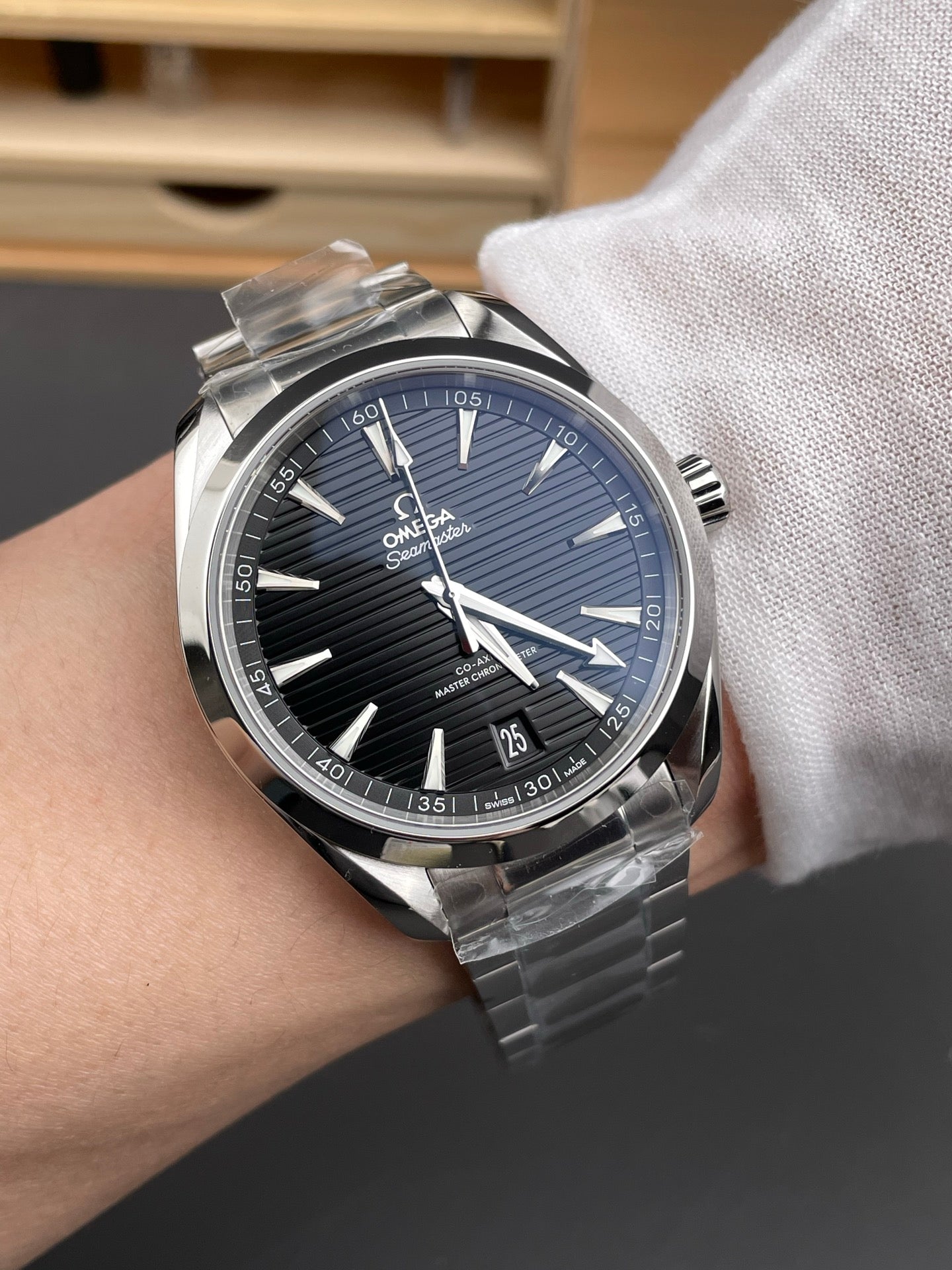 Omega watch 海马150 柚木盘黑/41mm/8900机