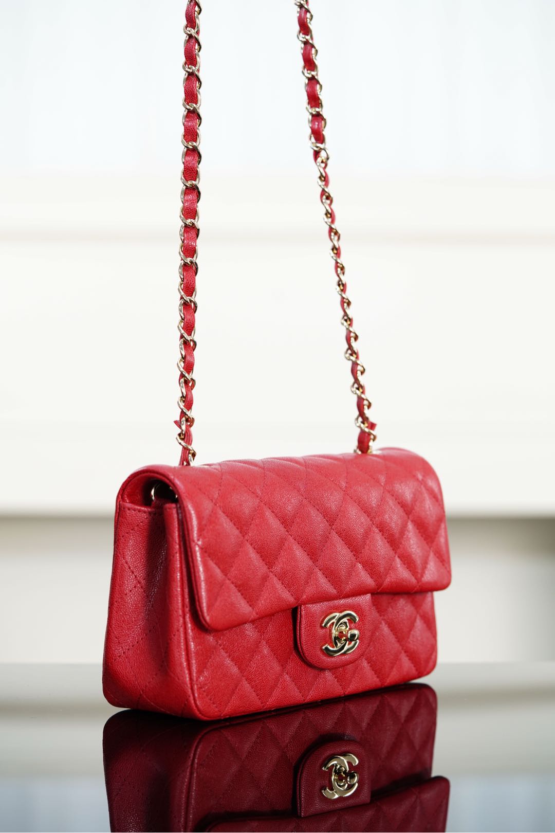 CHANEL 𝐂𝐥𝐚𝐬𝐬𝐢𝐜 𝐅𝐥𝐚𝐩 经典口盖包 𝐦𝐢𝐧𝐢 正品胎牛皮🐂 中国红