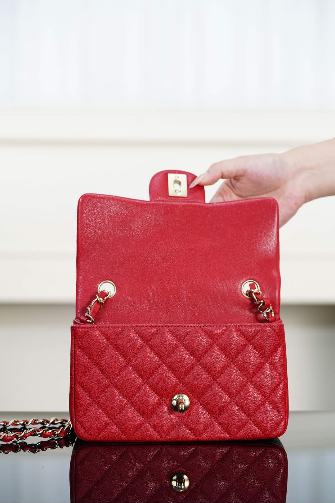 CHANEL 𝐂𝐥𝐚𝐬𝐬𝐢𝐜 𝐅𝐥𝐚𝐩 经典口盖包 𝐦𝐢𝐧𝐢 正品胎牛皮🐂 中国红