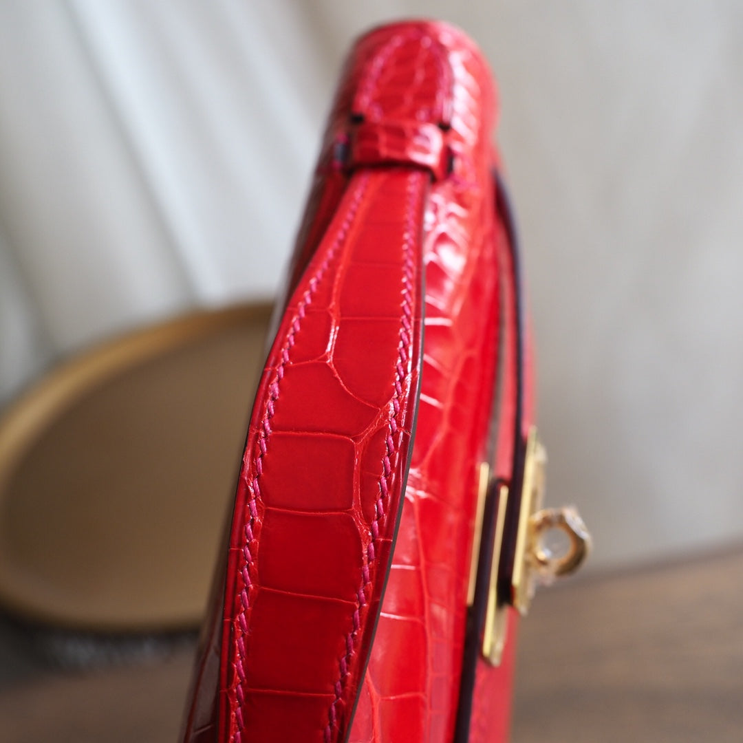 Hermes Mini Kelly 22cm 95/法拉利红/Braise Crocodile leather Gold hardware