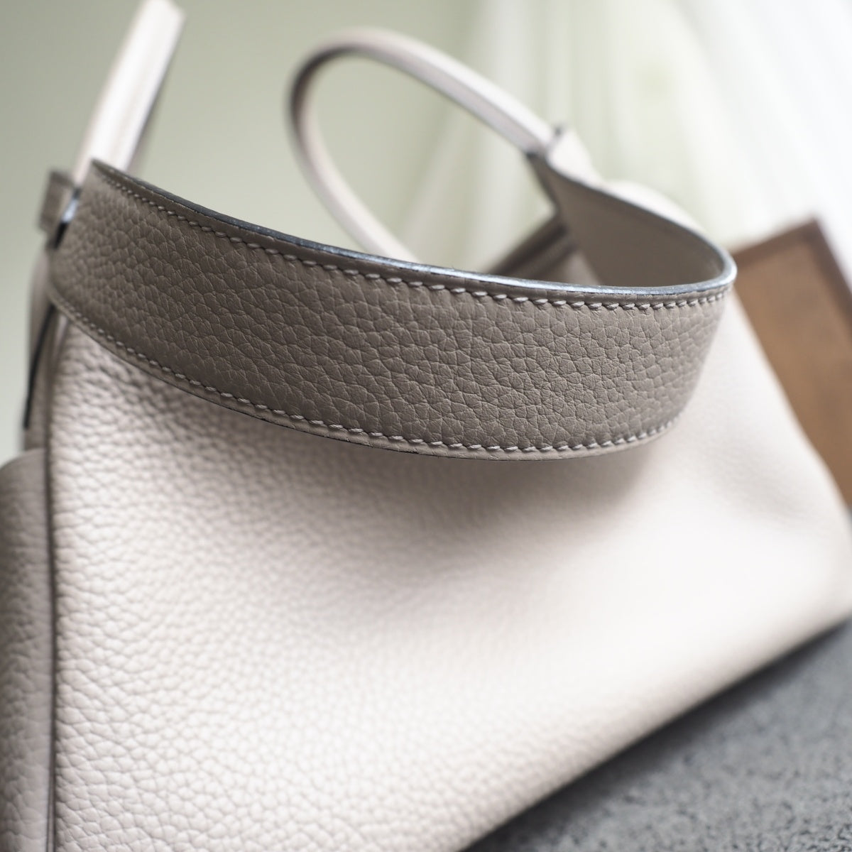 Hermes Lindy 30cm M8/沥青灰/Gris AsPhalte Clemence leather Palladium hardware