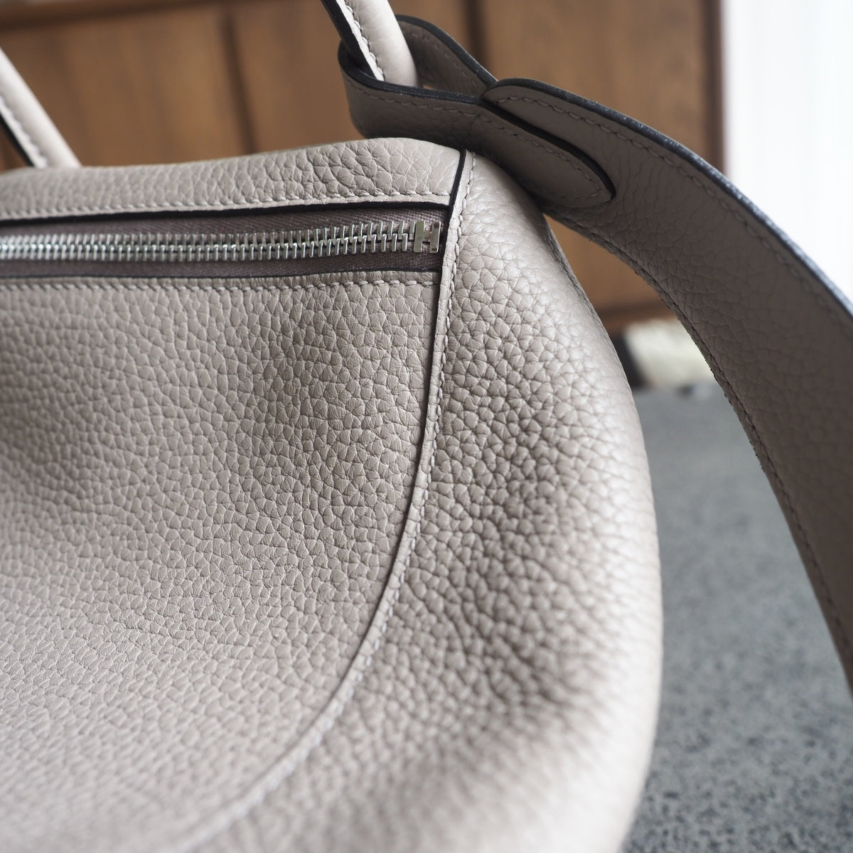 Hermes Lindy 30cm M8/沥青灰/Gris AsPhalte Clemence leather Palladium hardware
