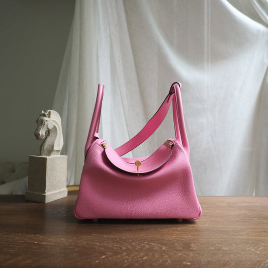 Hermes Lindy 26cm 1Q/奶昔粉/Rose confetti Clemence leather Gold hardware