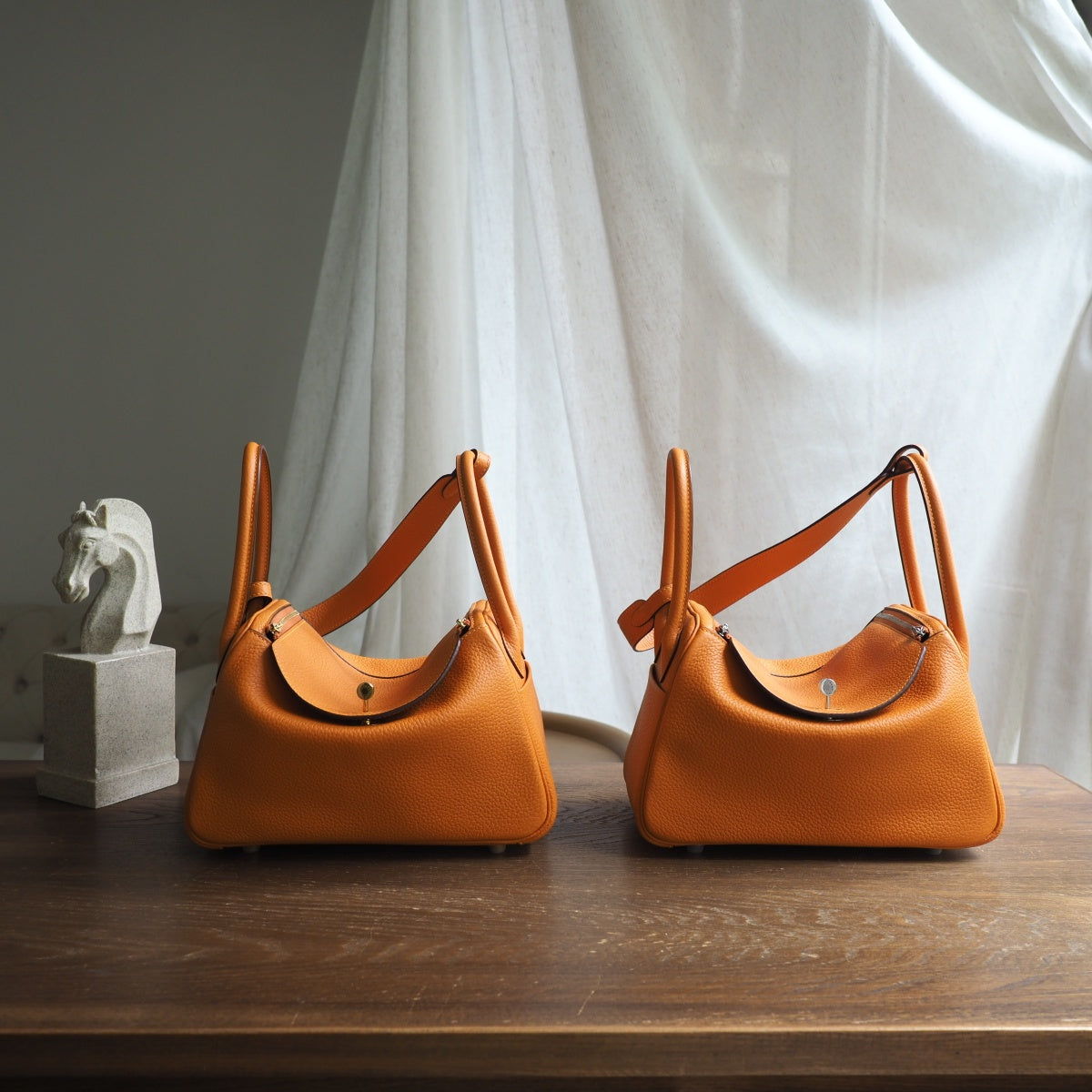 Hermes Lindy 26cm 93/橙色/Orange Clemence leather Gold hardware