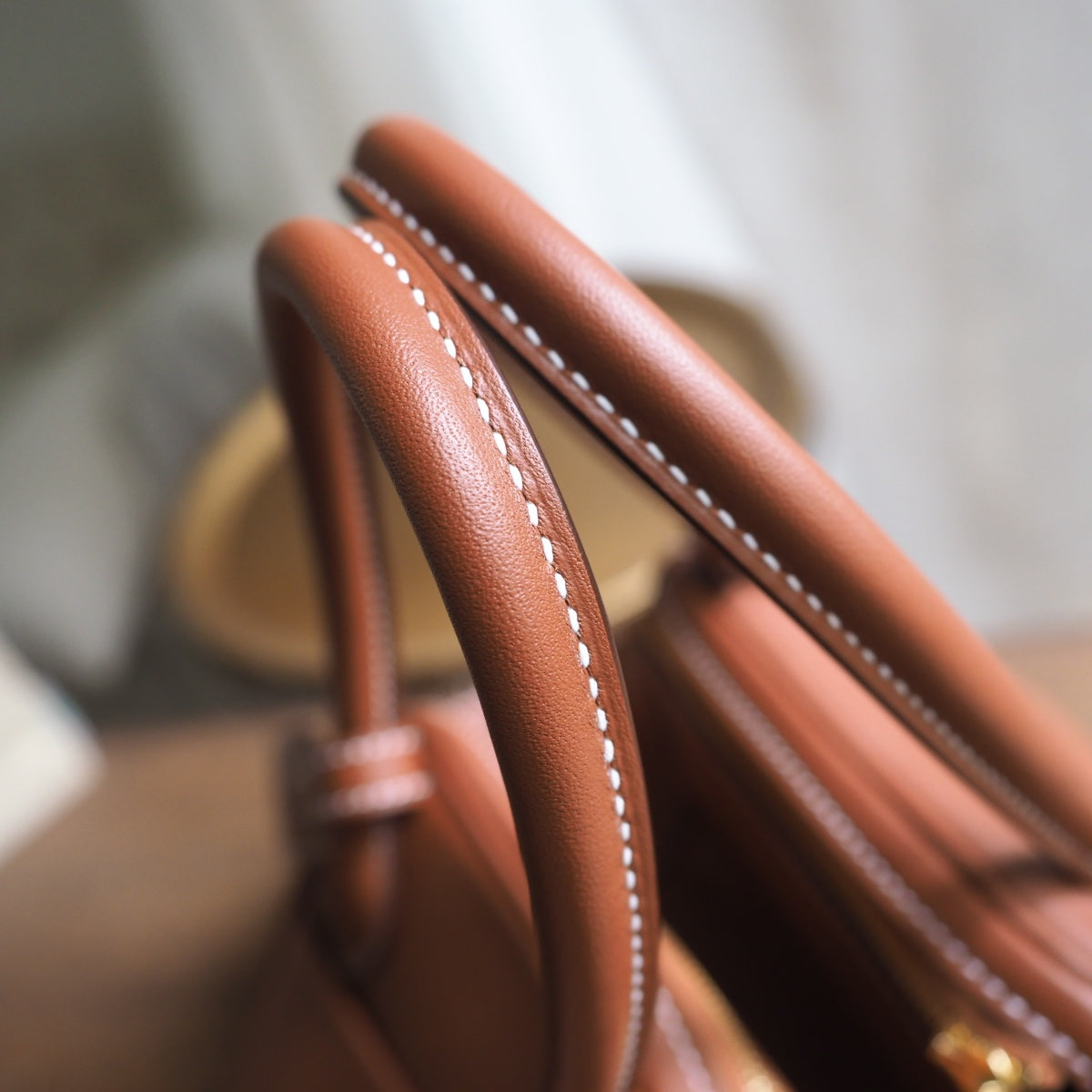 Hermes Lindy 26cm 37/金棕色/Gold Swift leather Gold hardware