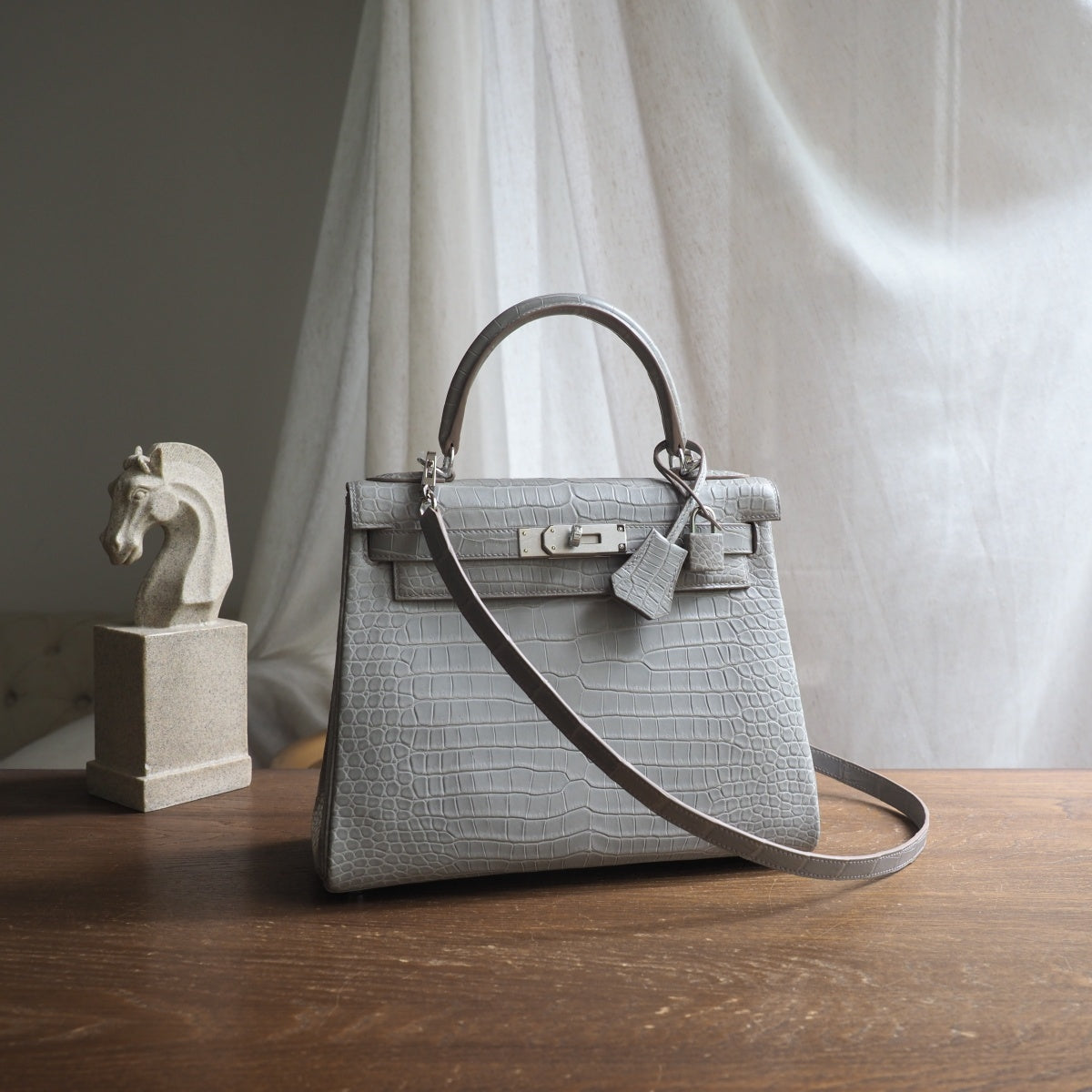 Hermes Kelly 28cm 8M/巴黎灰/Paris grey Crocodile leather Palladium hardware