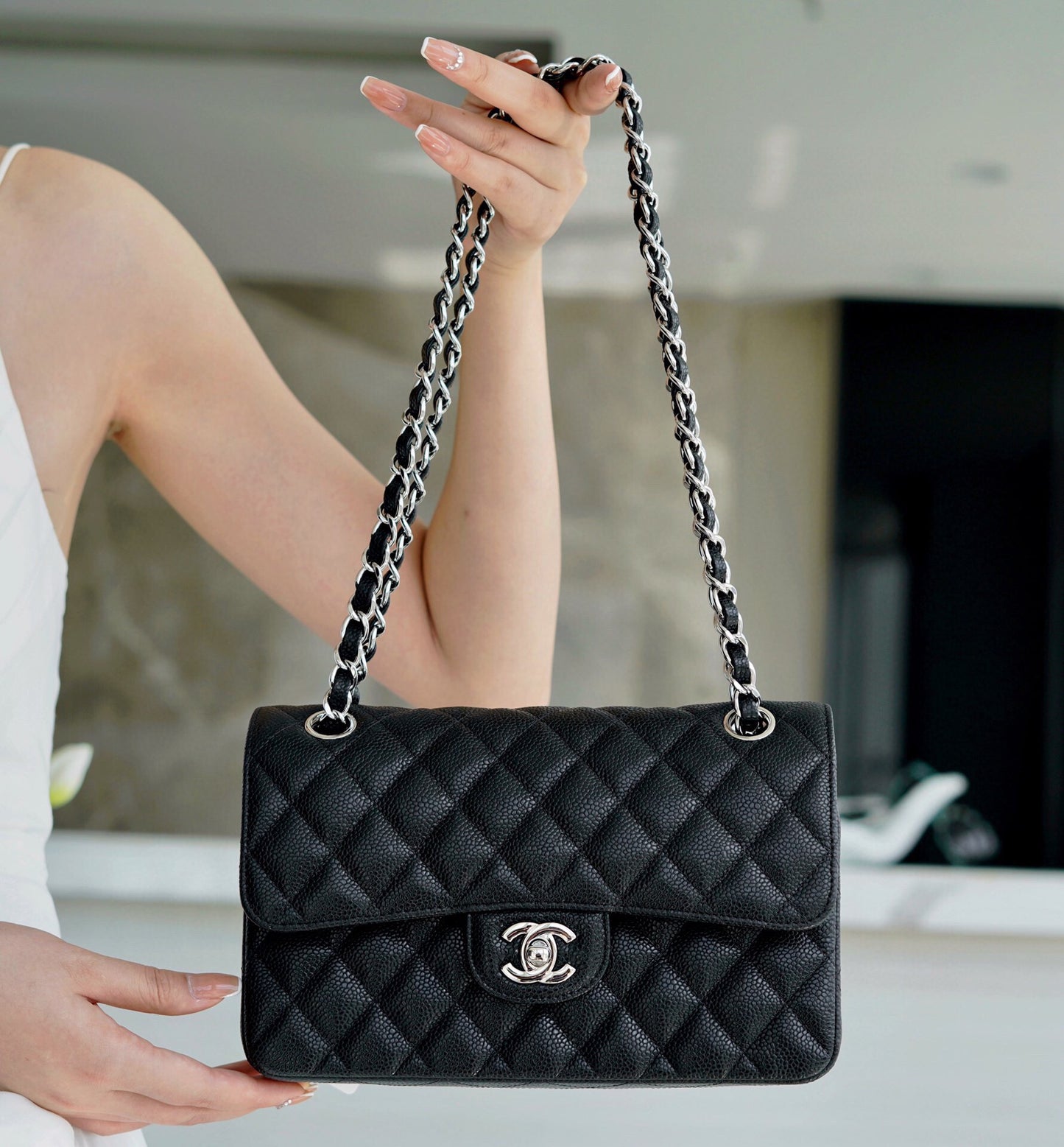 Chanel 𝗖𝗹𝗮𝘀𝘀𝗶𝗰 𝗙𝗹𝗮𝗽  正品皮 小号 黑牛银🖤