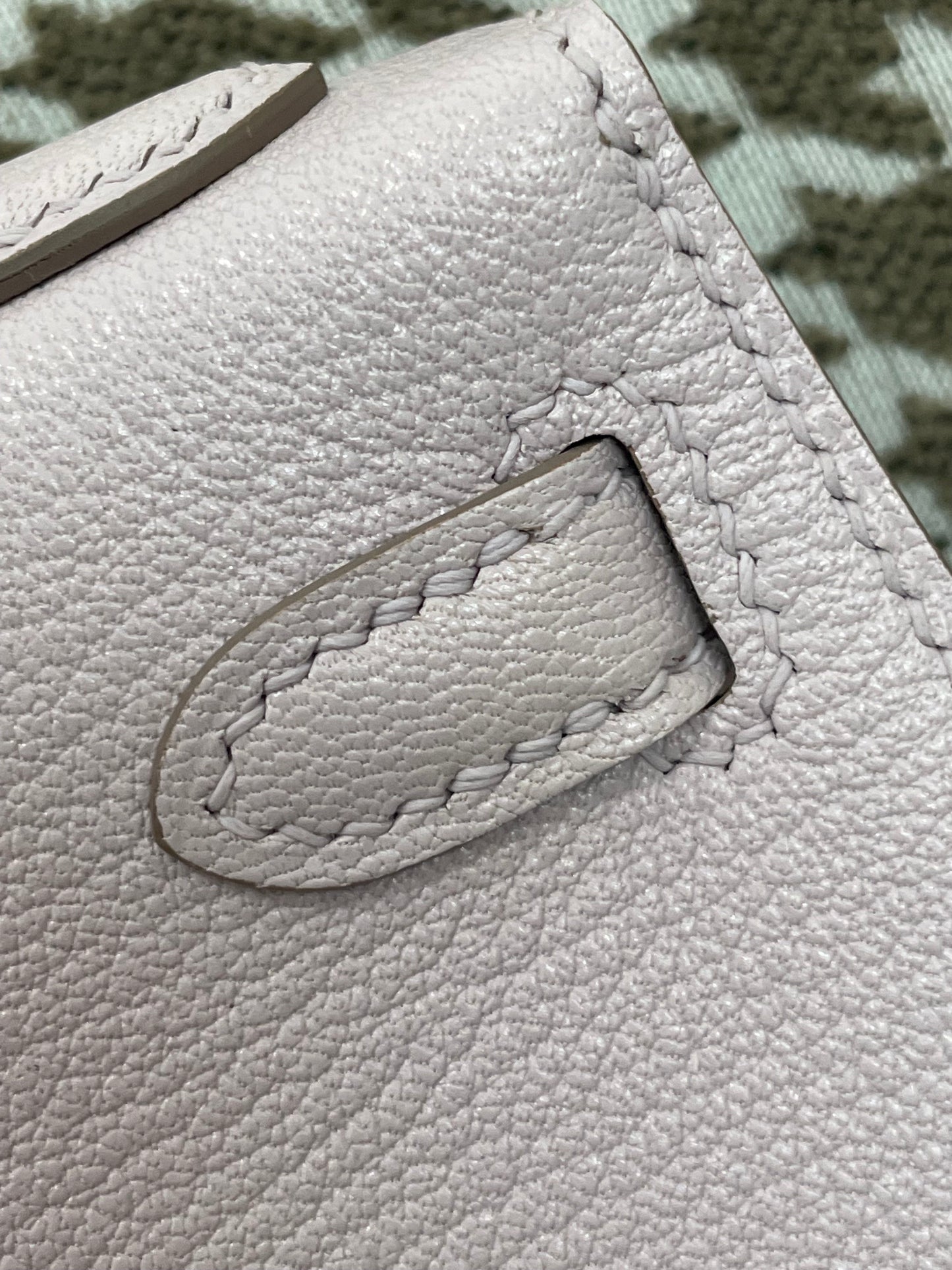 Hermes Mini Kelly 19cm O9/梦幻紫粉/Mauve pale Chevre Mysore leather Palladium hardware