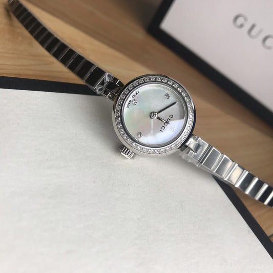 Gucci watch 真钻石英女表，原装瑞士机芯，蓝宝石玻璃，表径22mm，316L精钢表带银白色