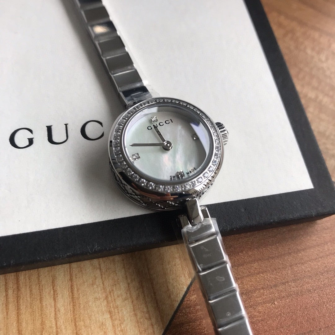 Gucci watch 真钻石英女表，原装瑞士机芯，蓝宝石玻璃，表径22mm，316L精钢表带银白色