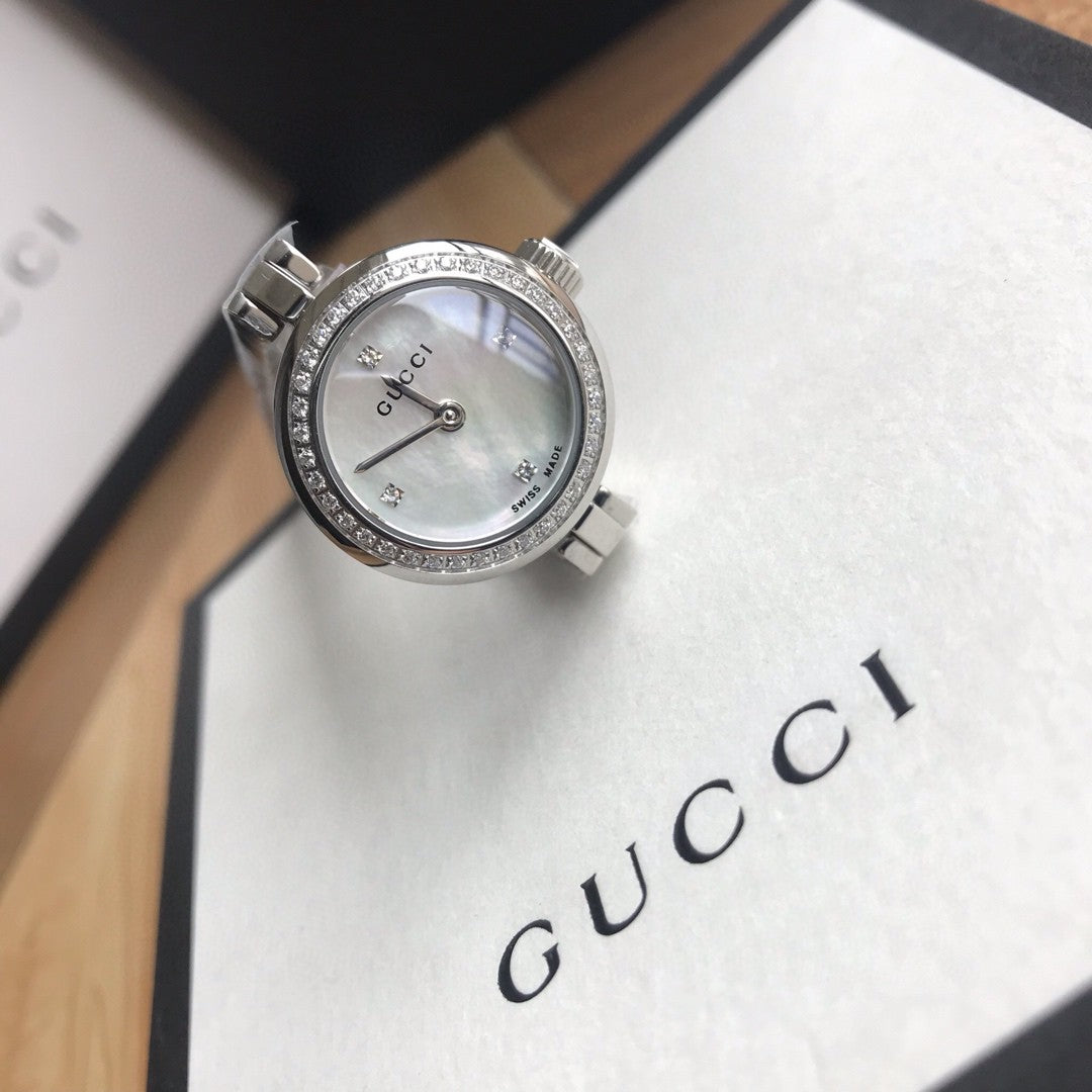 Gucci watch 真钻石英女表，原装瑞士机芯，蓝宝石玻璃，表径22mm，316L精钢表带银白色