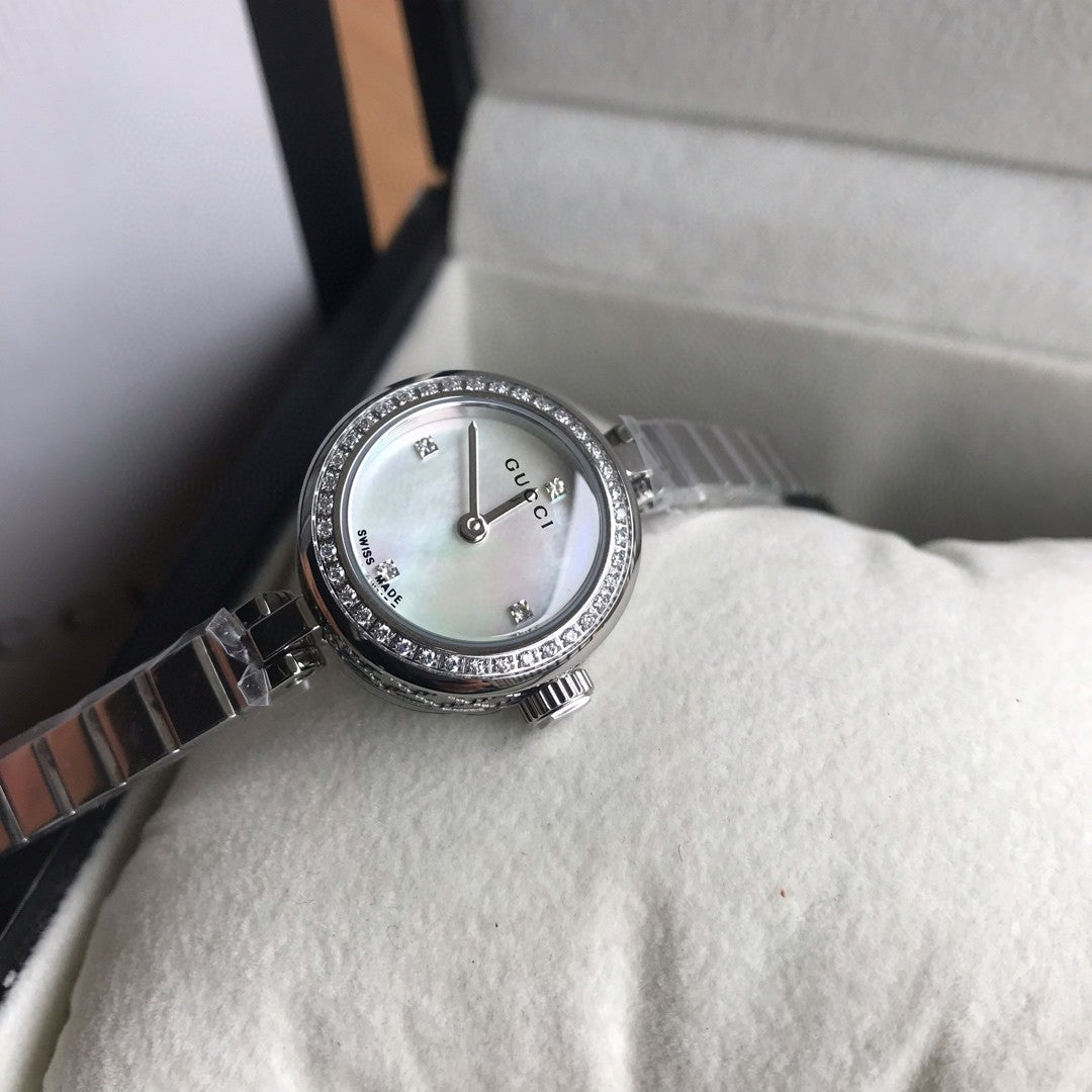 Gucci watch 真钻石英女表，原装瑞士机芯，蓝宝石玻璃，表径22mm，316L精钢表带银白色
