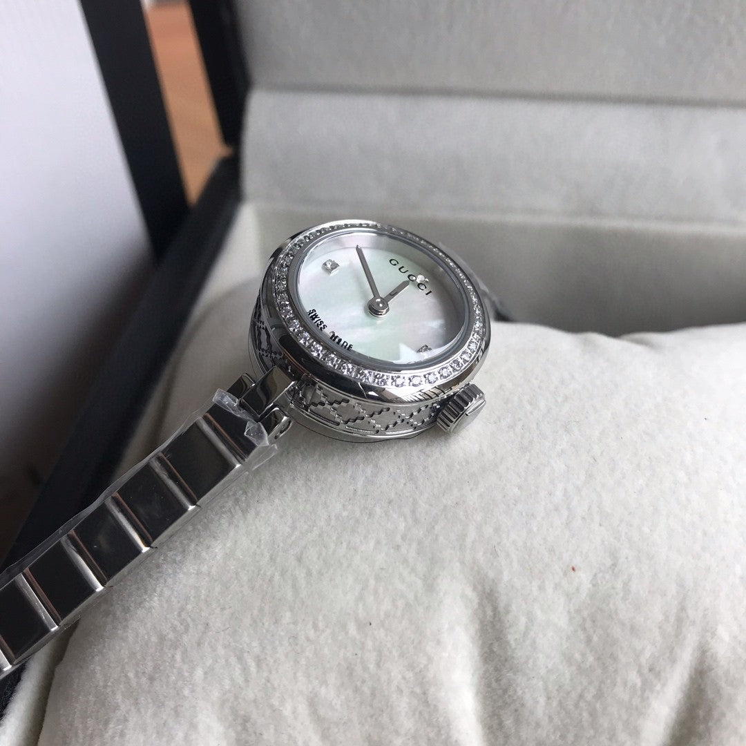 Gucci watch 真钻石英女表，原装瑞士机芯，蓝宝石玻璃，表径22mm，316L精钢表带银白色
