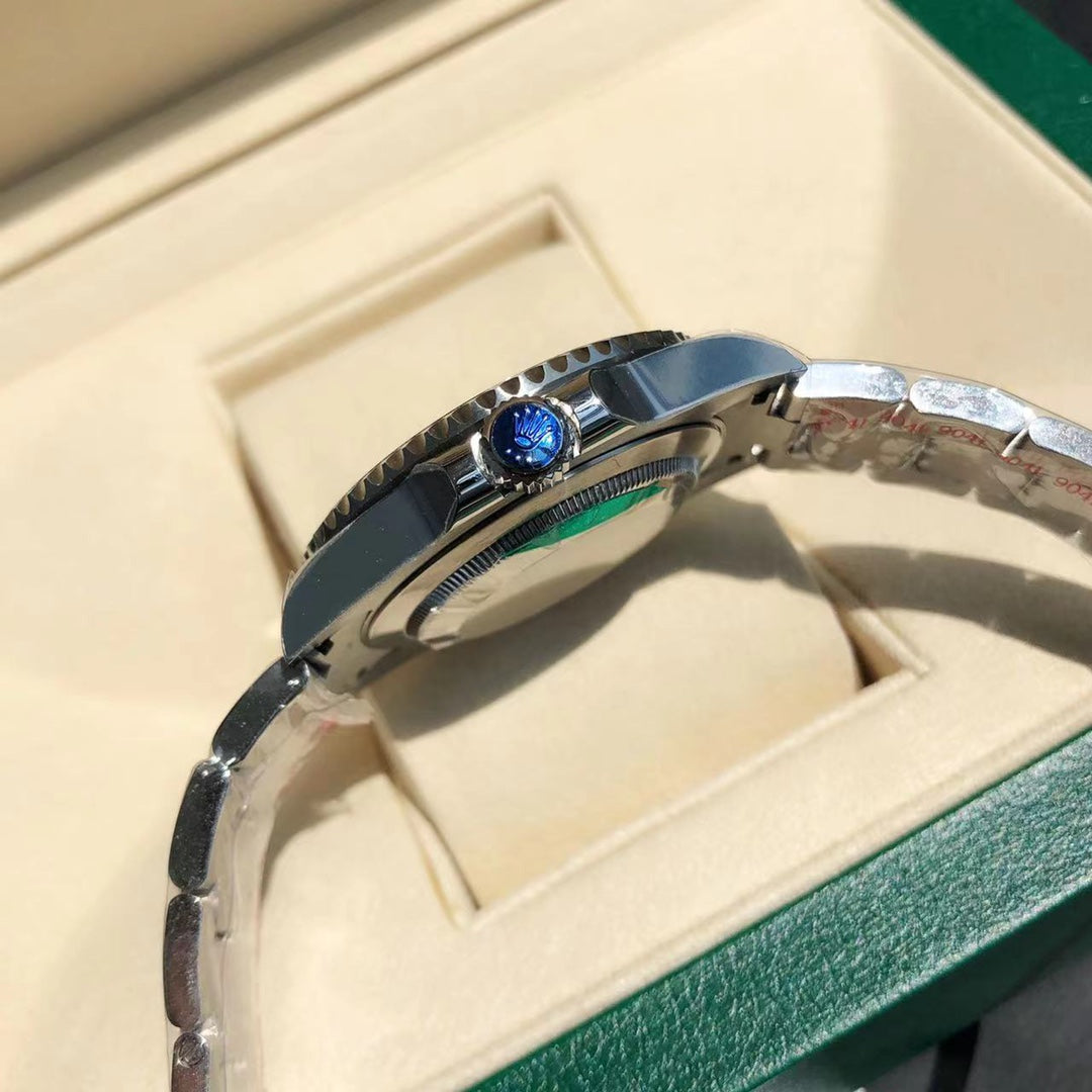 Rolex watch 雪碧 左撇子 格林尼治型GMT Ｖ4 黑绿陶瓷圈 直径：40mm