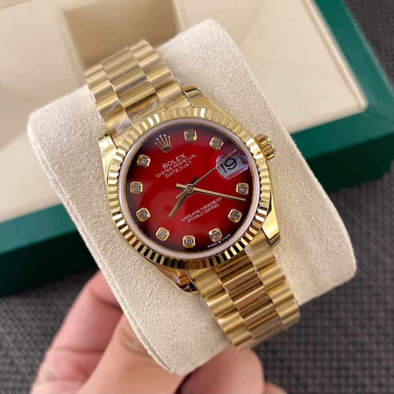 Rolex watch 女款31mm尺寸日志型腕表 烟熏红 超级显贵气款 定制真钻款
