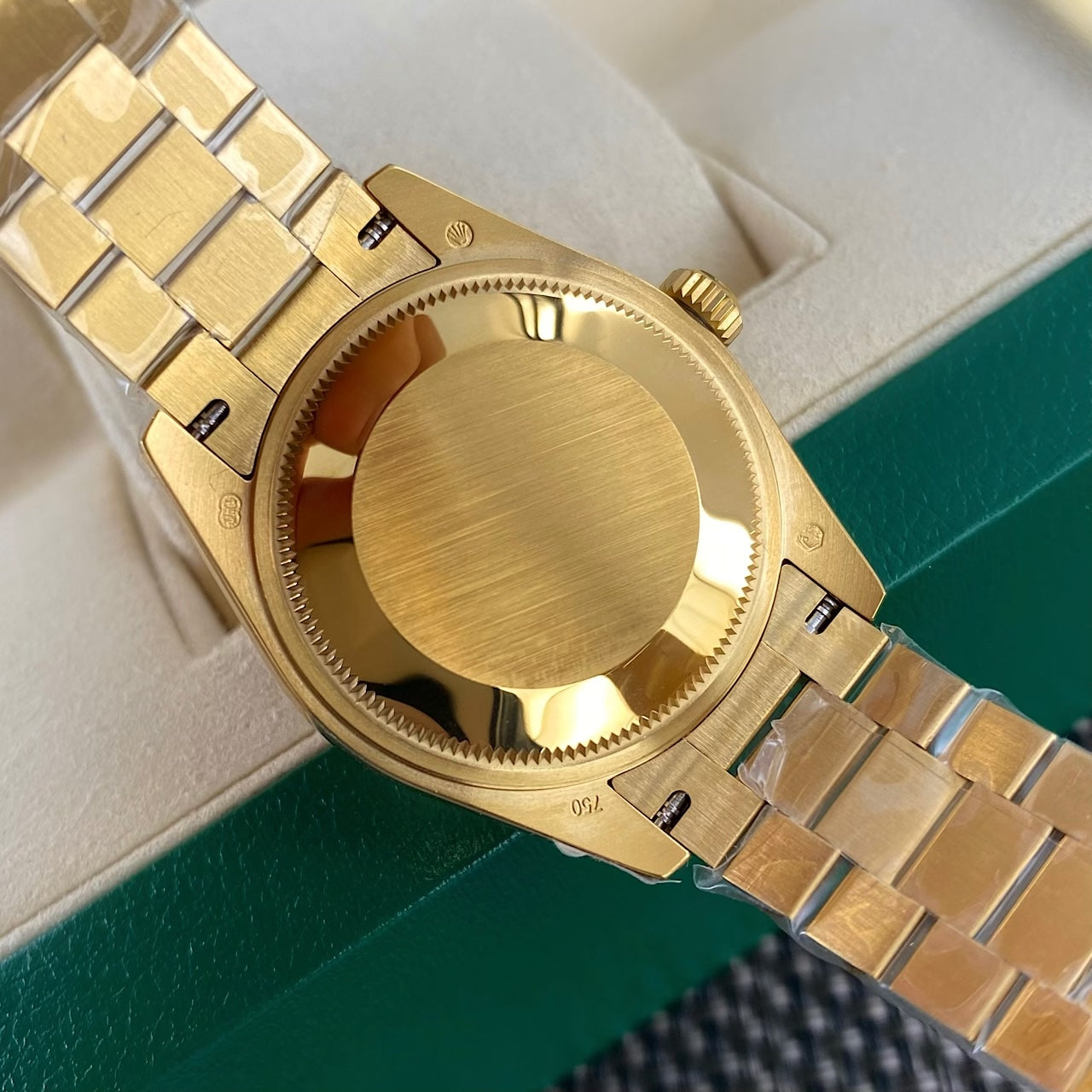 Rolex watch 女款31mm尺寸日志型腕表 烟熏红 超级显贵气款 定制真钻款