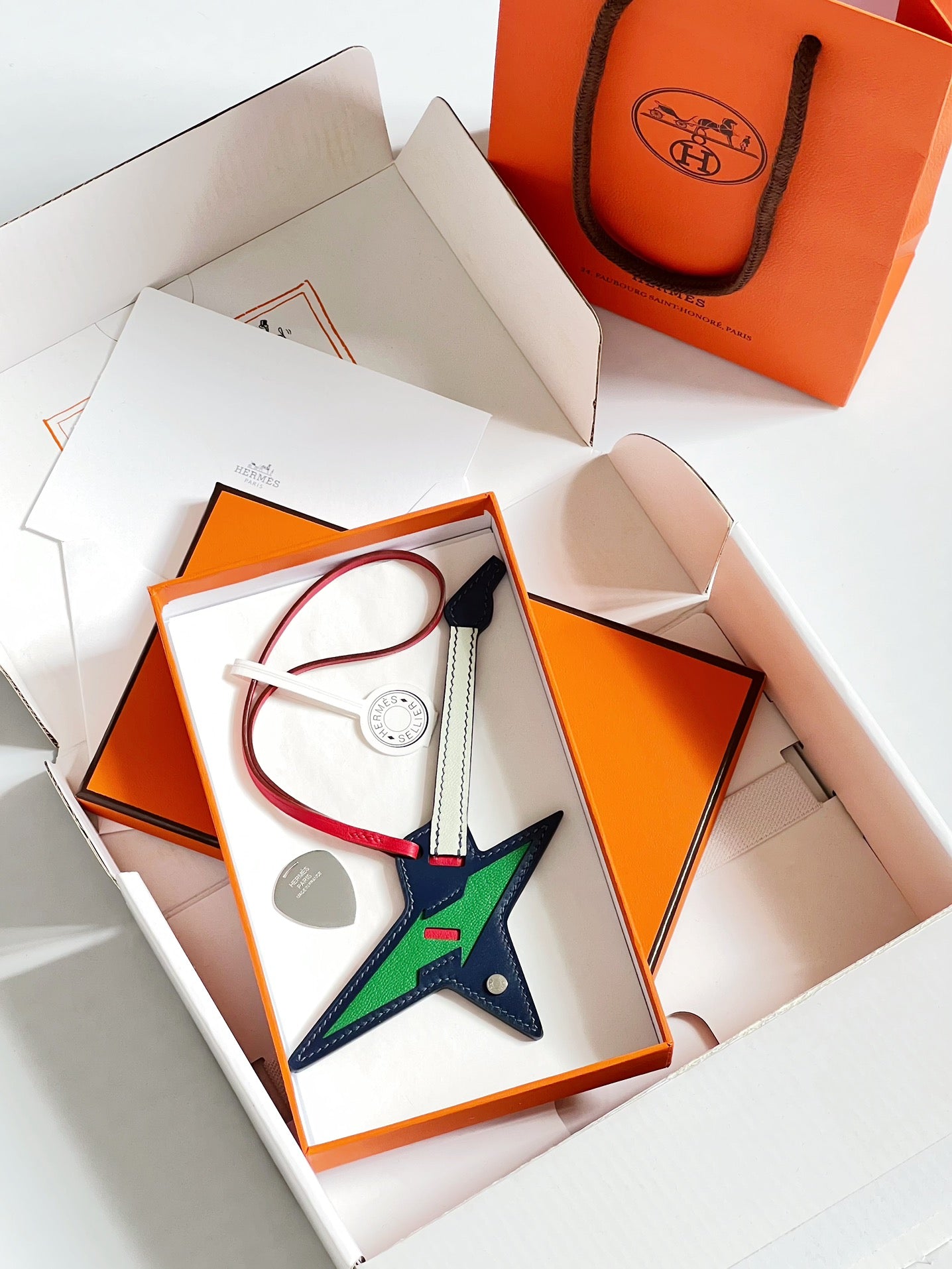 Hermes pendant 电吉他小挂件