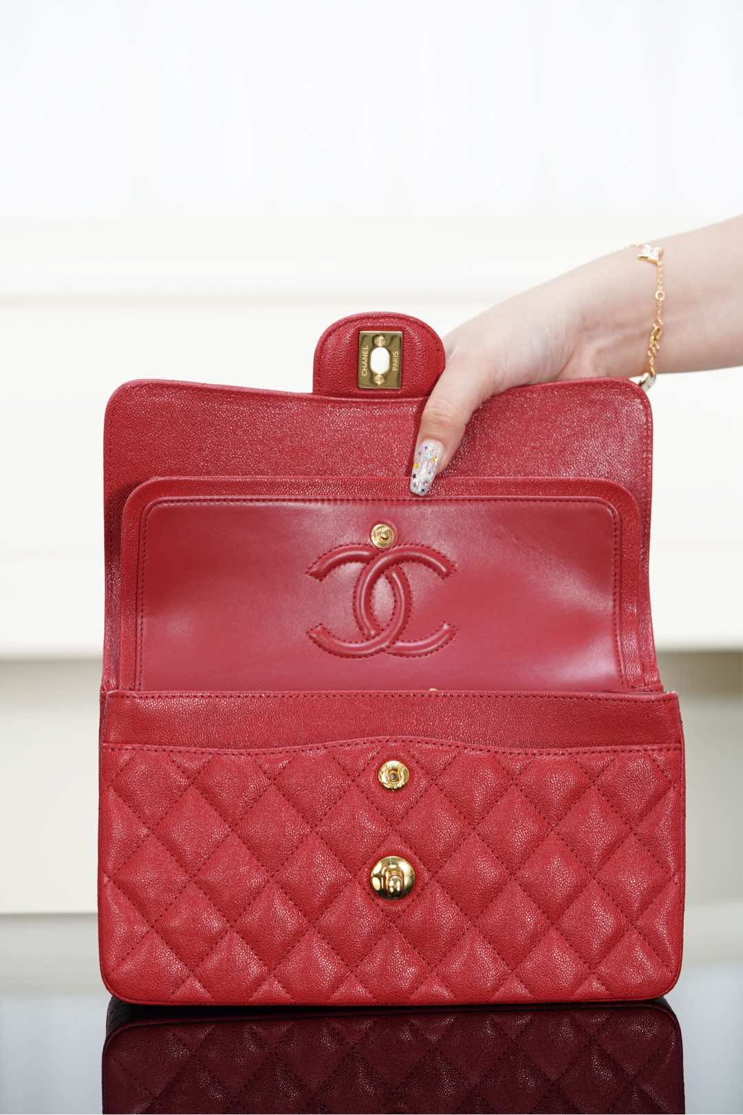 Chanel 𝐂𝐥𝐚𝐬𝐬𝐢𝐜 𝐅𝐥𝐚𝐩  经典口盖包 正品胎牛皮 中国红🇨🇳 小号