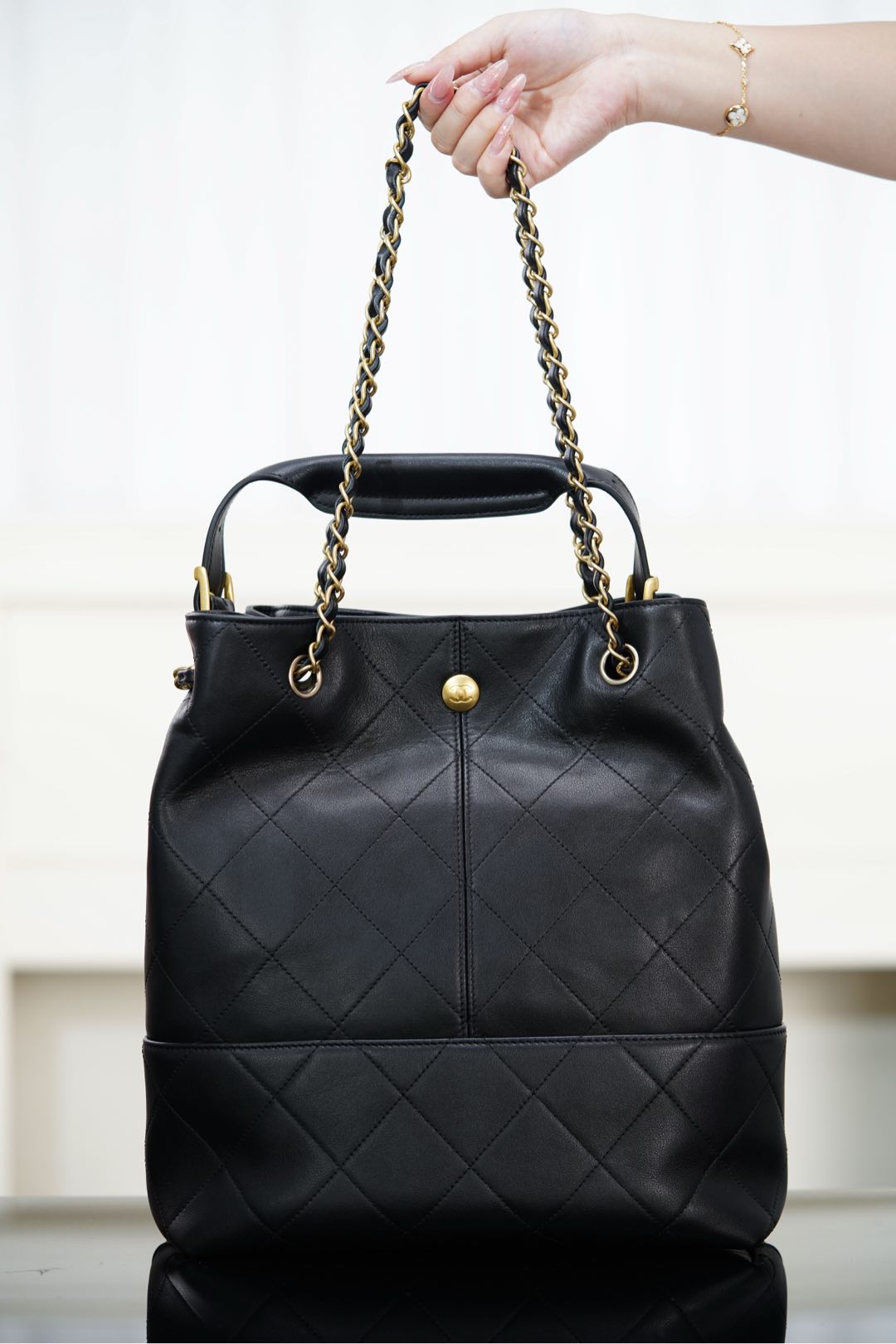 Chanel 𝟐𝟓𝐀 水桶包🖤  黑金