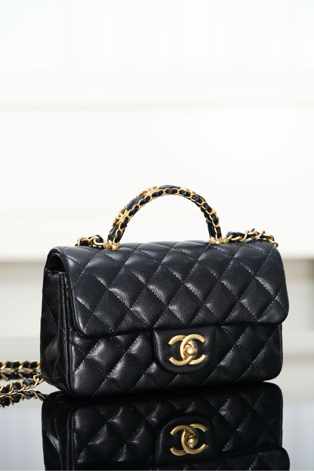Chanel 𝟐𝟓𝐁 双𝐂手柄 𝐂𝐅大𝐦𝐢𝐧𝐢 黑色
