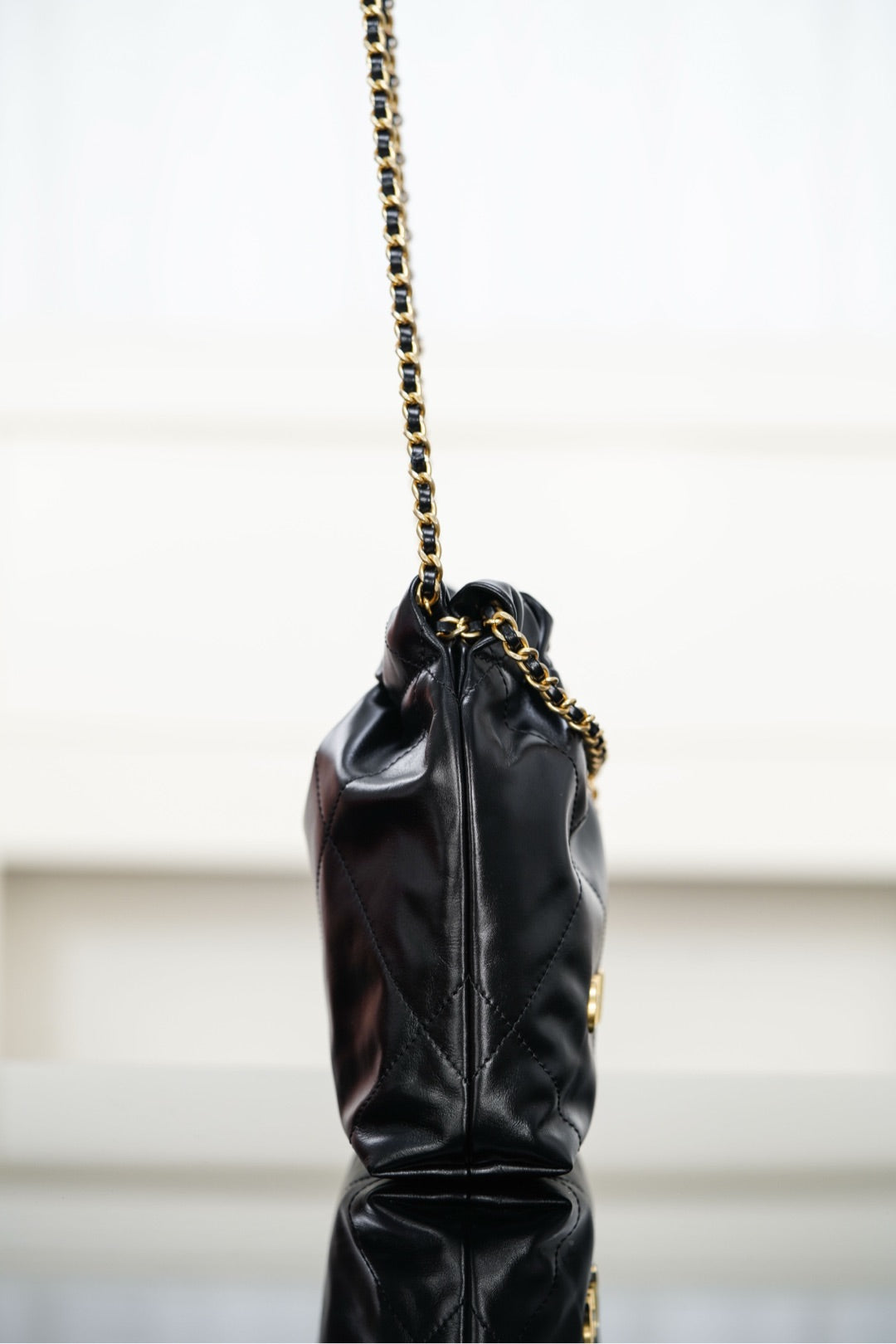 Chanel 𝟐𝟓𝐀新款 𝟐𝟐𝐌𝐢𝐧𝐢 𝐛𝐚𝐠 原产皮 黑金