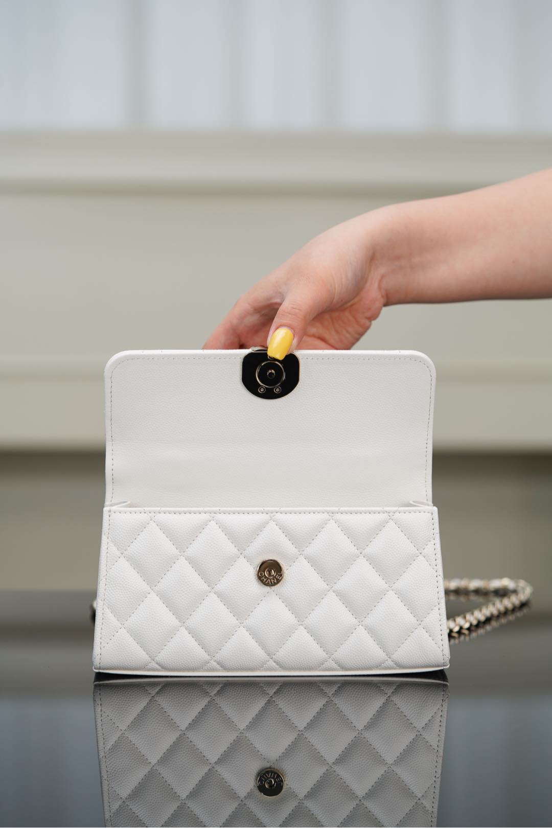 Chanel 25s 交叉手柄𝐤𝐞𝐥𝐥𝐲 白金🐂 横版