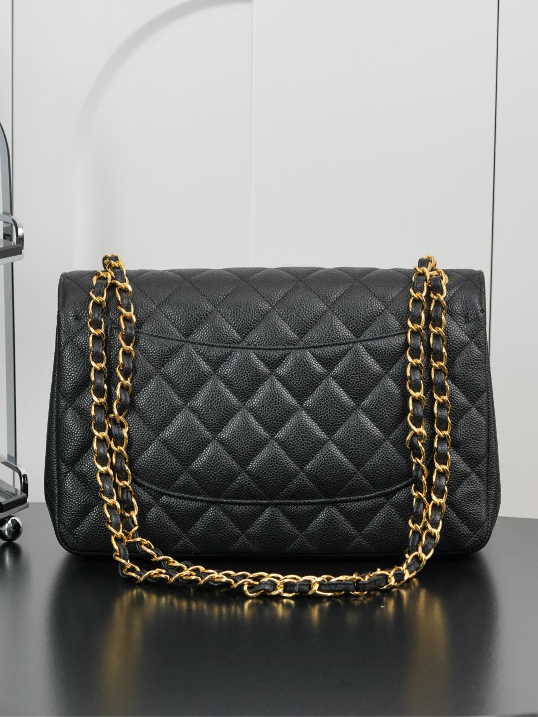 CHANEL 𝗖𝗹𝗮𝘀𝘀𝗶𝗰 𝗙𝗹𝗮𝗽 𝐉𝐮𝐦𝐛𝐨 ｜正品皮 鱼子酱 黑金