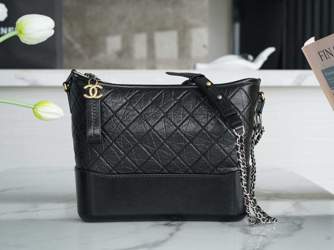 CHANEL 𝗚𝗮𝗯𝗿𝗶𝗲𝗹𝗹𝗲 ❥ 经典流浪包 正品皮 黑色➿大号
