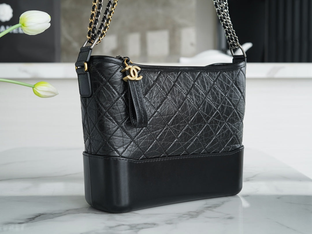 CHANEL 𝗚𝗮𝗯𝗿𝗶𝗲𝗹𝗹𝗲 ❥ 经典流浪包 正品皮 黑色➿大号