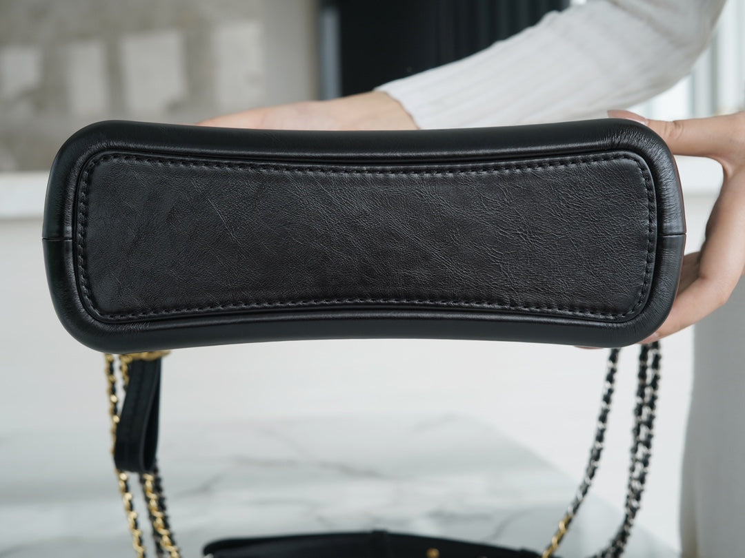 CHANEL 𝗚𝗮𝗯𝗿𝗶𝗲𝗹𝗹𝗲 ❥ 经典流浪包 正品皮 黑色➿大号