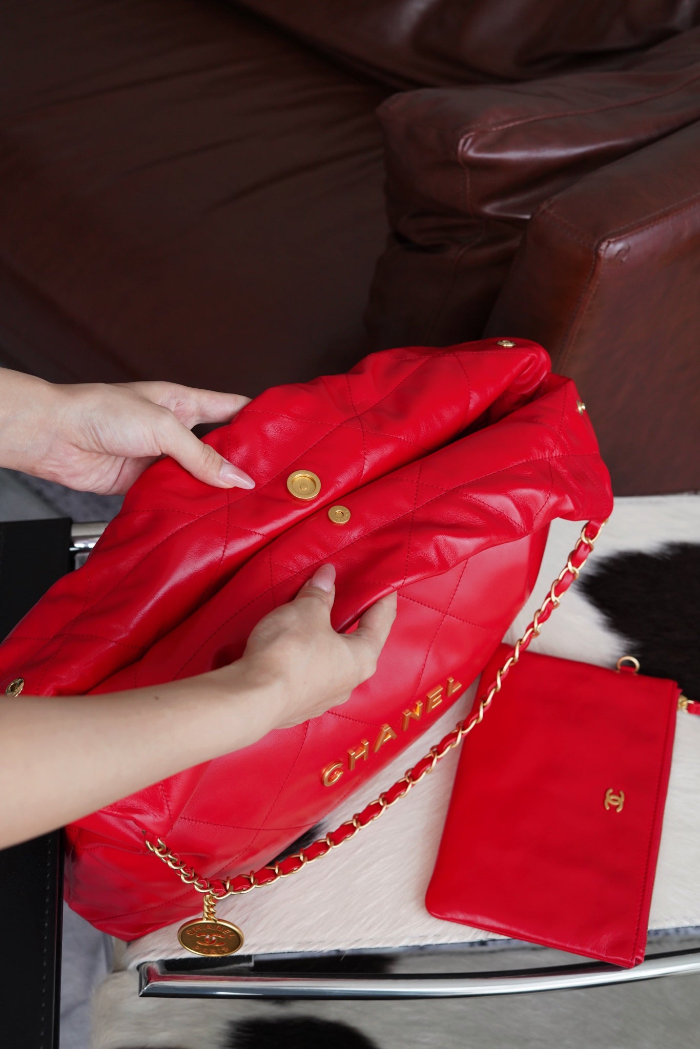 CHANEL 23B秋冬新款 𝟐𝟐手袋 正品尾皮  中号 中国红🇨🇳