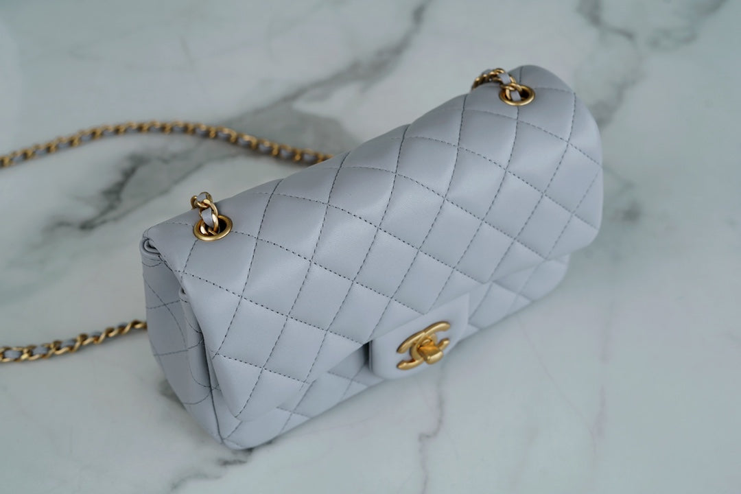 CHANEL 23C 金属球Mini 正品皮 浅灰