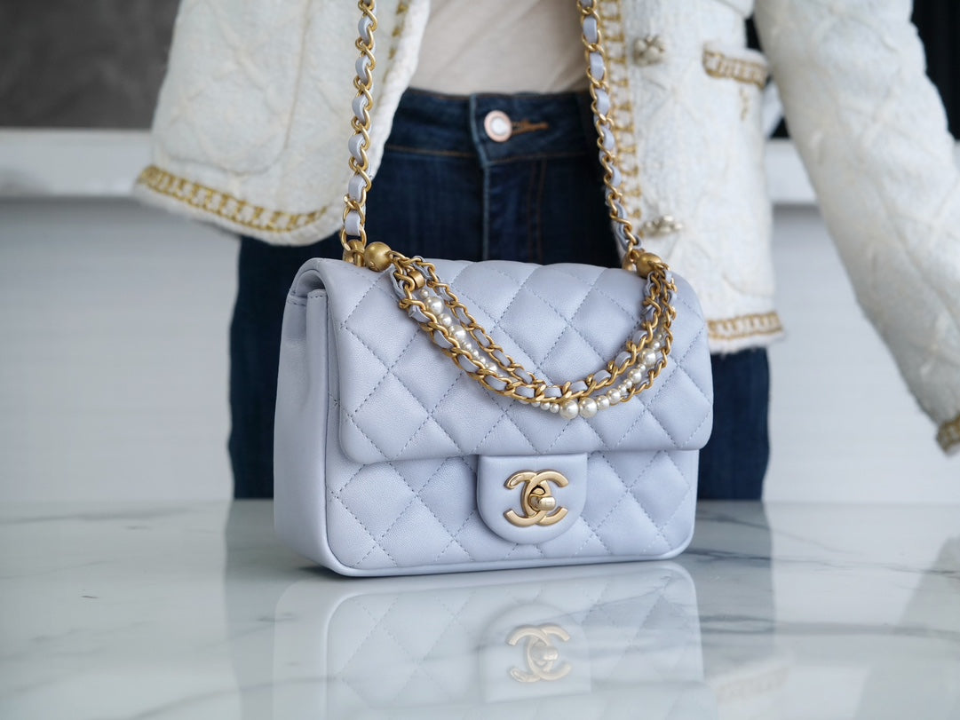 CHANEL 𝟐𝟒𝐩  珍珠链 方胖子 浅灰蓝
