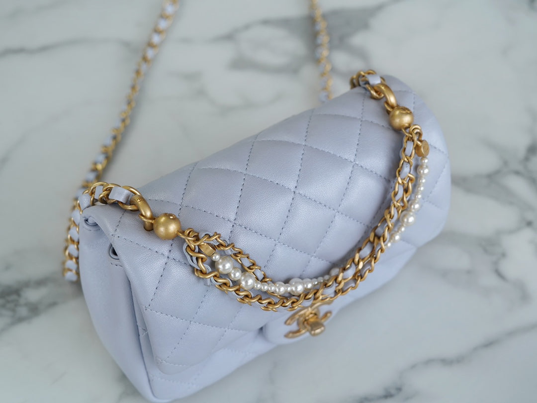 CHANEL 𝟐𝟒𝐩  珍珠链 方胖子 浅灰蓝