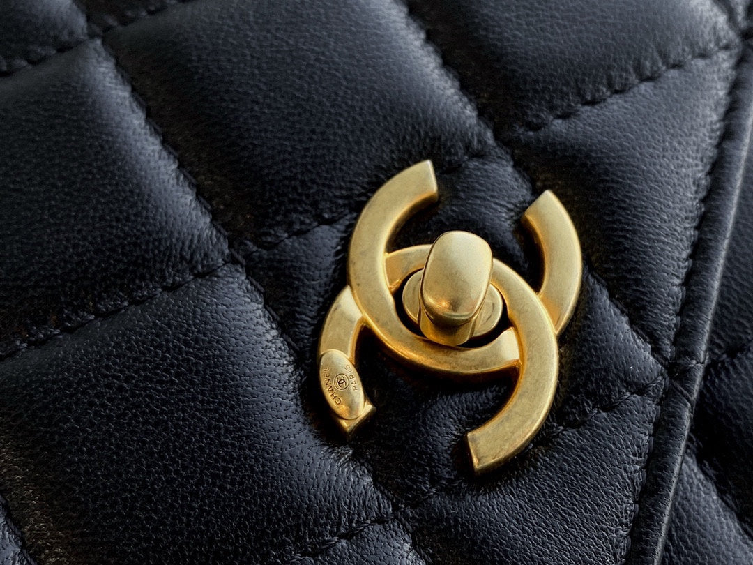 CHANEL 金属球 𝑾𝒐𝒄 黑色