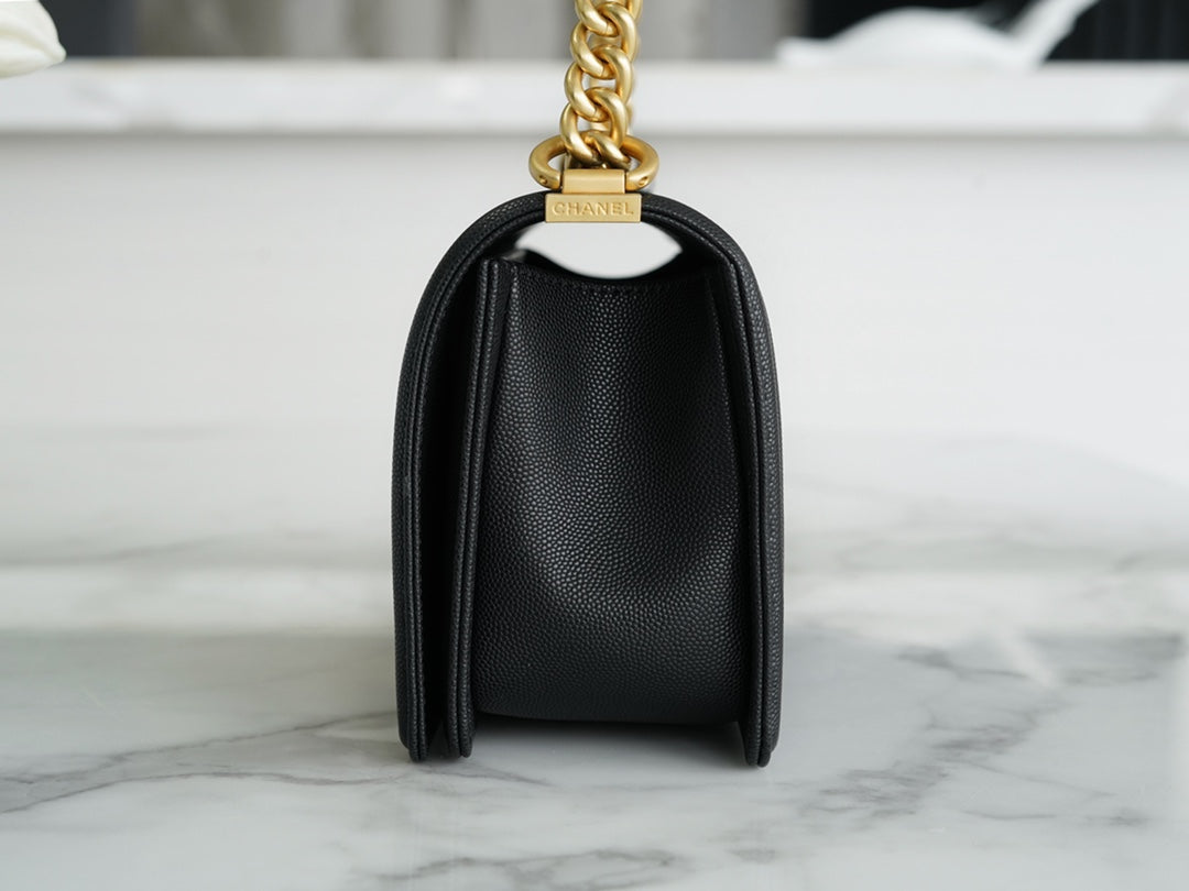 CHANEL 𝗟𝗲𝗯𝗼𝘆 正品皮小球纹 黑金中号