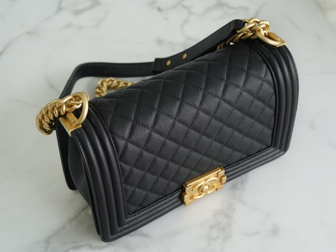 CHANEL 𝗟𝗲𝗯𝗼𝘆 正品皮小球纹 黑金中号