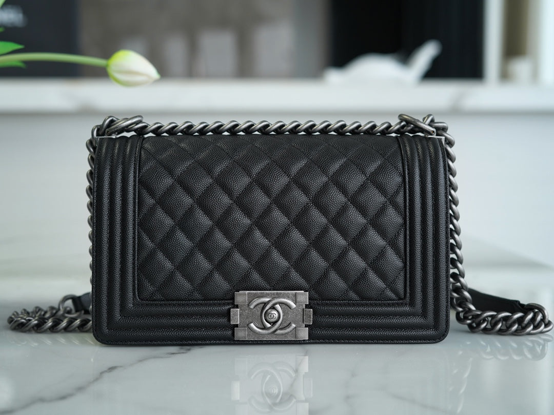 CHANEL 𝗟𝗲𝗯𝗼𝘆 正品皮小球纹 黑银中号